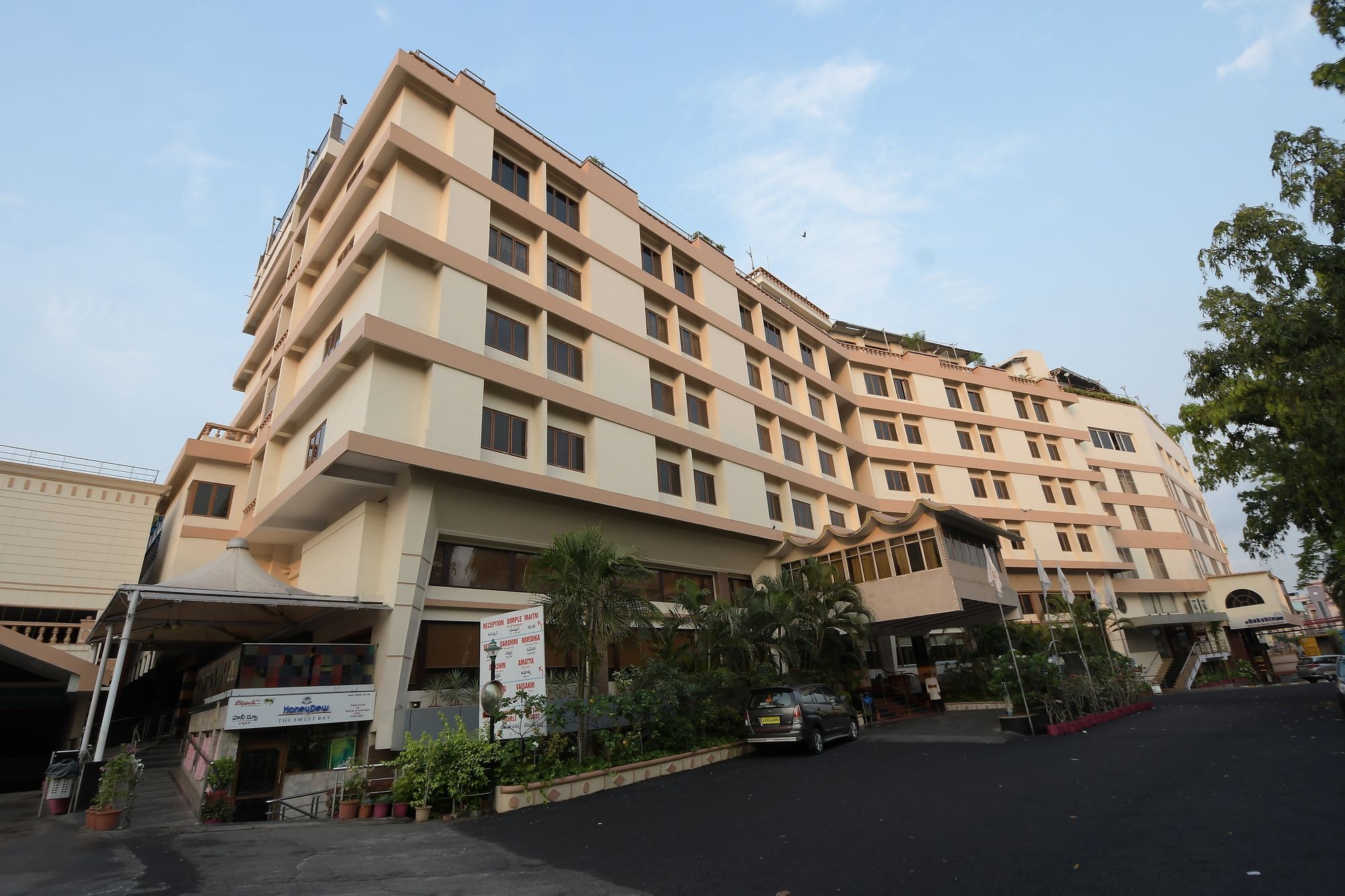 Hotel Daspalla Visakhapatnam Exterior photo